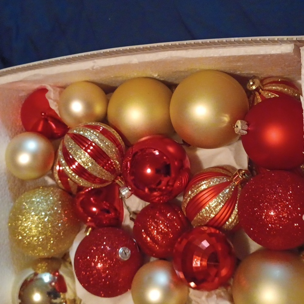 Christmas balls plastic in case